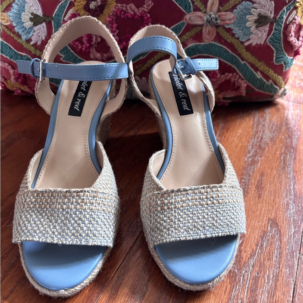 Violet & Red Blue and Tan Women's Sandals